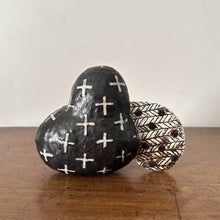 Load image into Gallery viewer, masae mitoma ceramic sculpture 2
