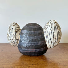 Load image into Gallery viewer, masae mitoma ceramic sculpture 5
