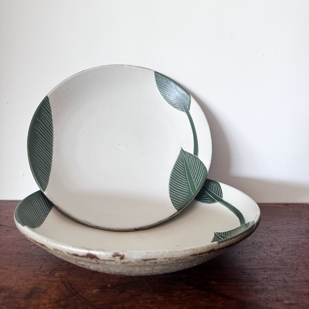 Momoko Otani OM1 - banana leaf large plate/bowl