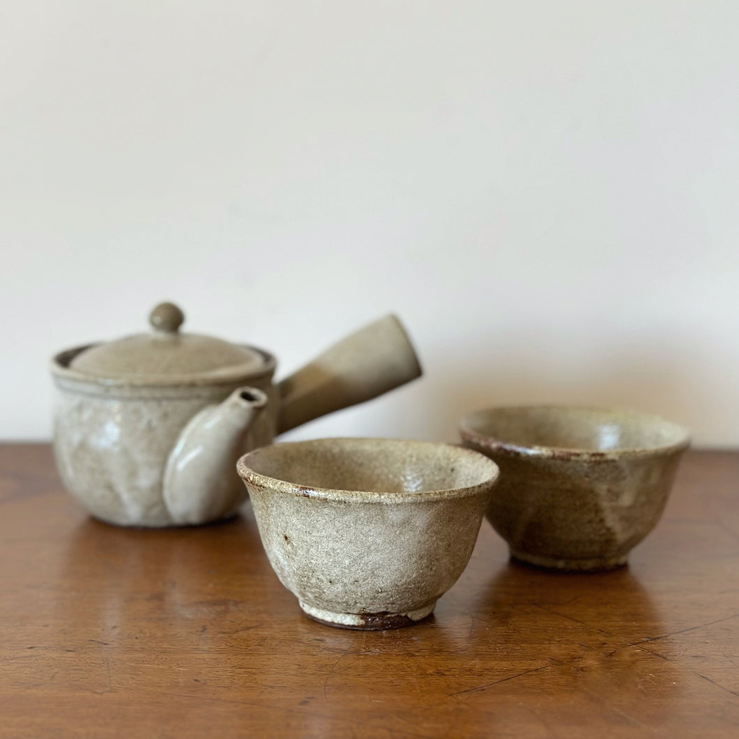 stoneware tea set