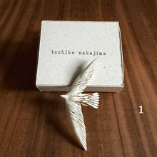 Load image into Gallery viewer, toshiko nakajima ceramic bird brooches - large
