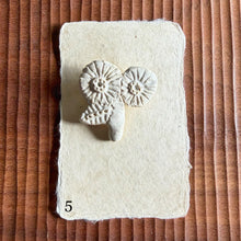 Load image into Gallery viewer, ceramic flora brooches
