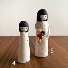 Load image into Gallery viewer, illy's wall doll vases
