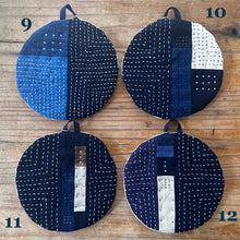 Load image into Gallery viewer, sashiko pot holders CIRCLE
