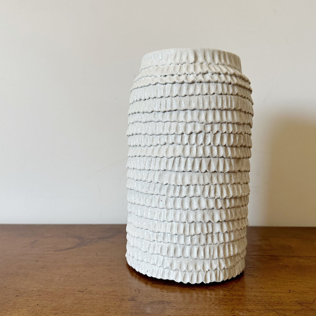 Jennifer Orland frill vases white