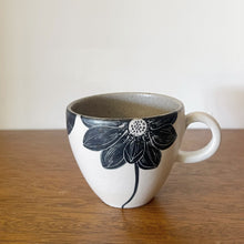 Load image into Gallery viewer, momoko otani black lotus cup
